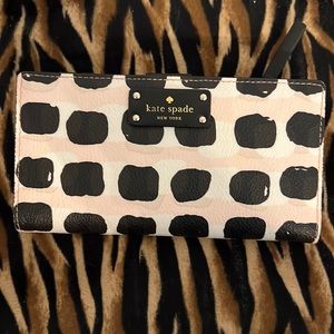 Cute Kate Spade long wallet